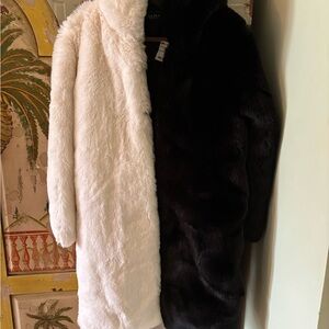 AKIRA Black and White Two-Tone Faux Fur Teddy Coat